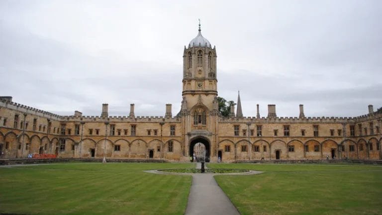 Top Universities in UK for Masters